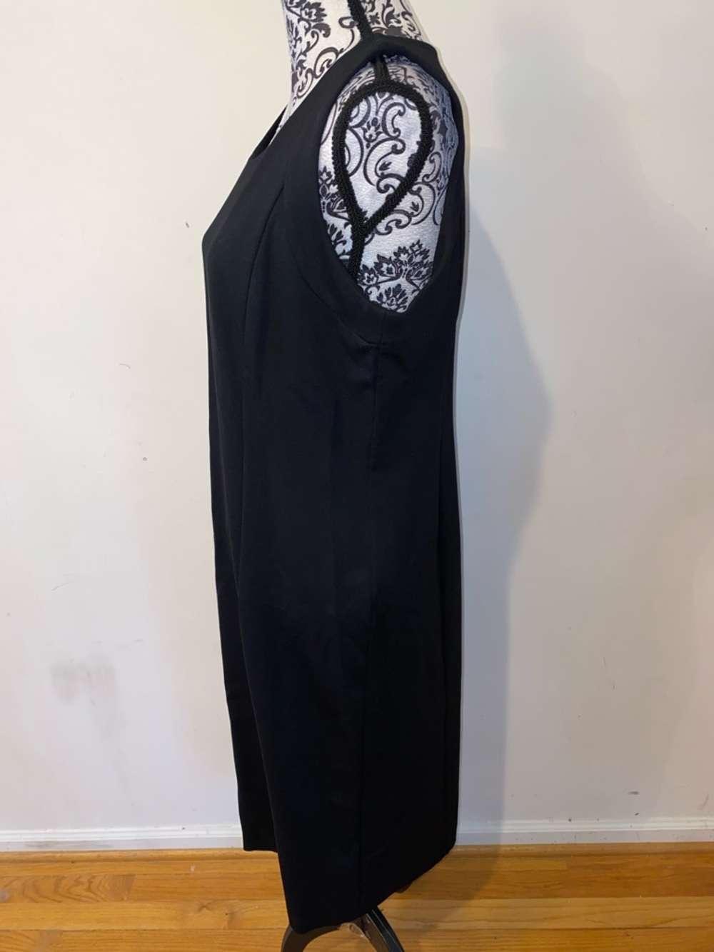 MWT!! Christopher & Banks Black Sleeveless Midi Dress with Scoop Neck Size 12 - Picture 4 of 12